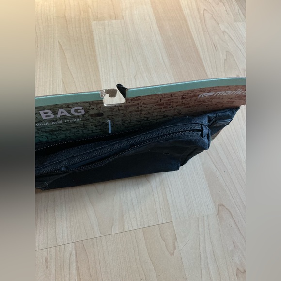 Small fitness bag - Picture 4 of 6